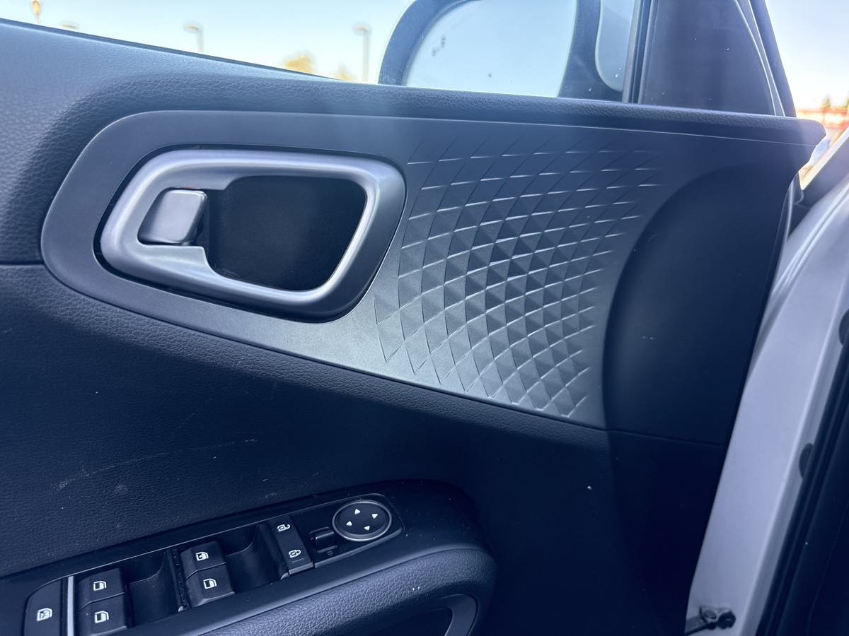 2020 Kia Soul S - Photo 29