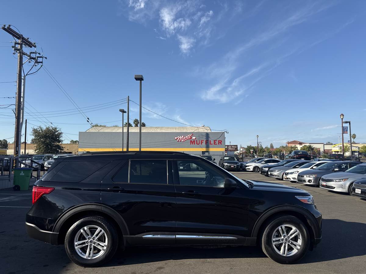 2020 Ford Explorer XLT - Photo 8