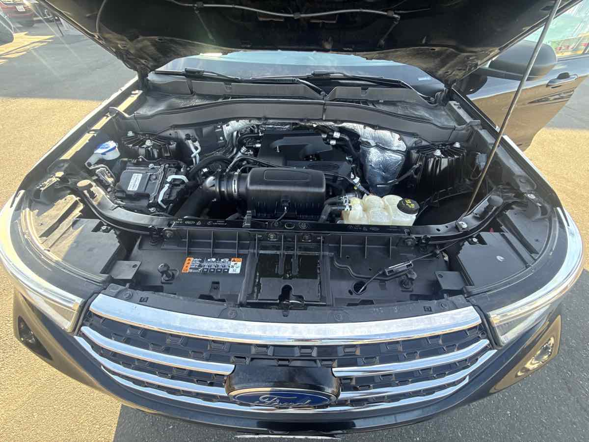 2020 Ford Explorer XLT - Photo 19