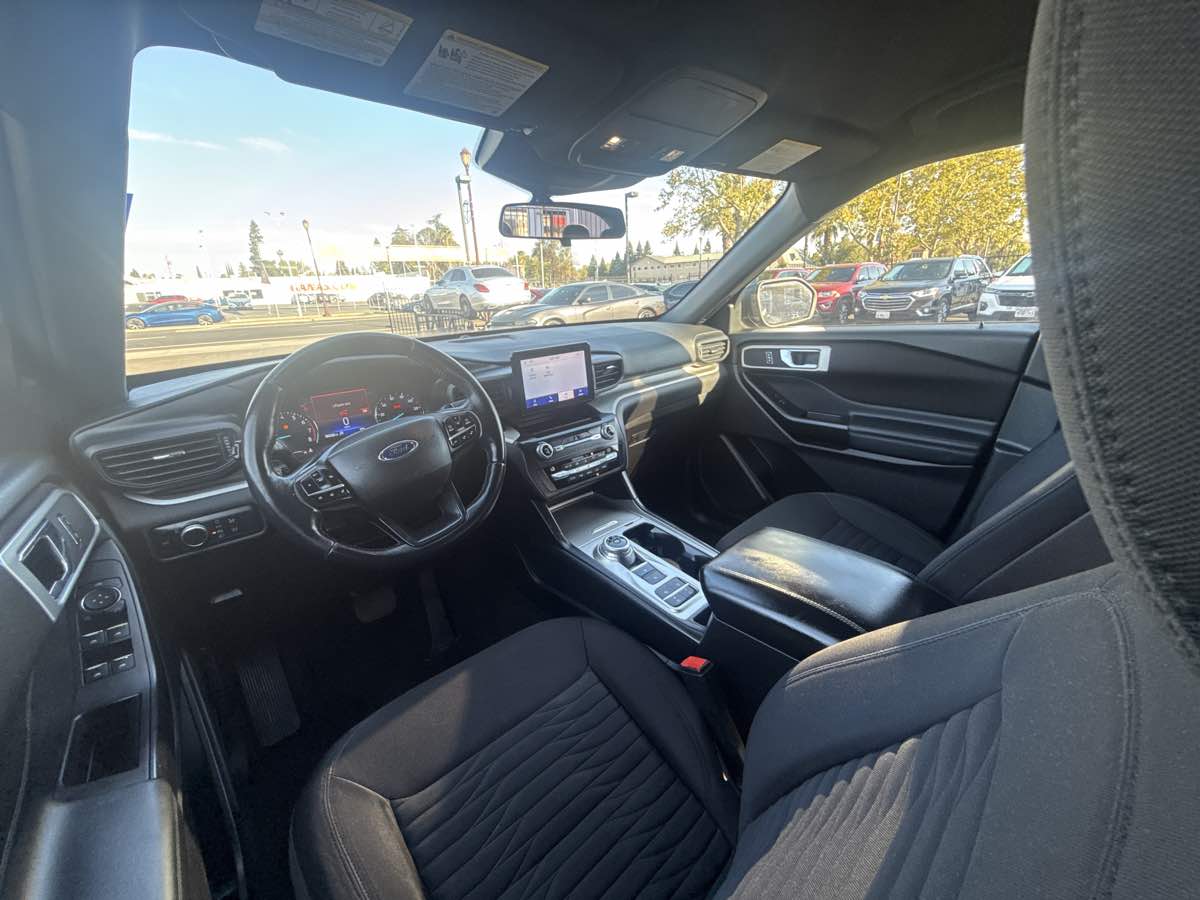 2020 Ford Explorer XLT - Photo 21