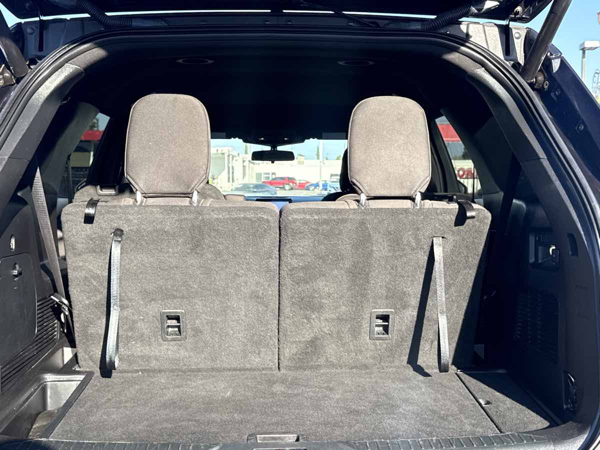 2020 Ford Explorer XLT - Photo 24