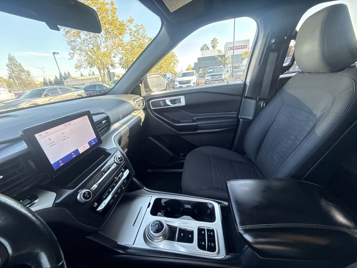 2020 Ford Explorer XLT - Photo 37