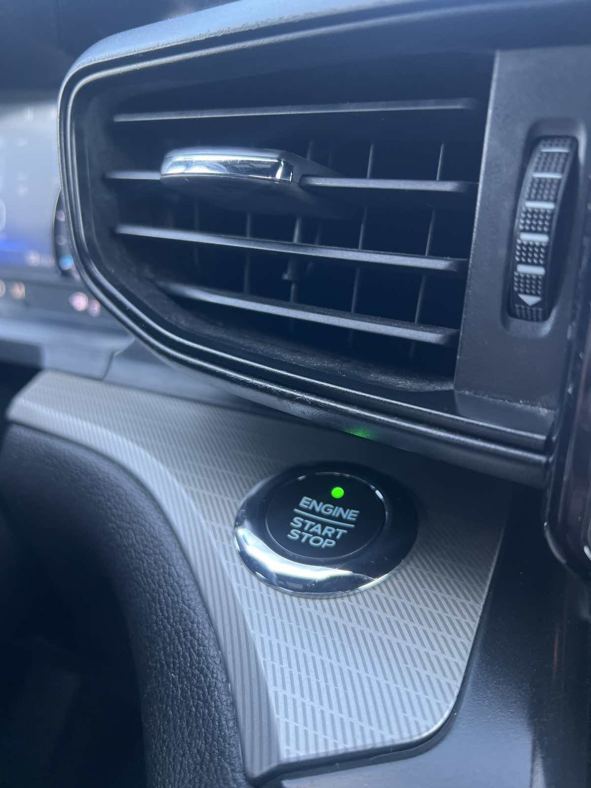 2020 Ford Explorer XLT - Photo 46