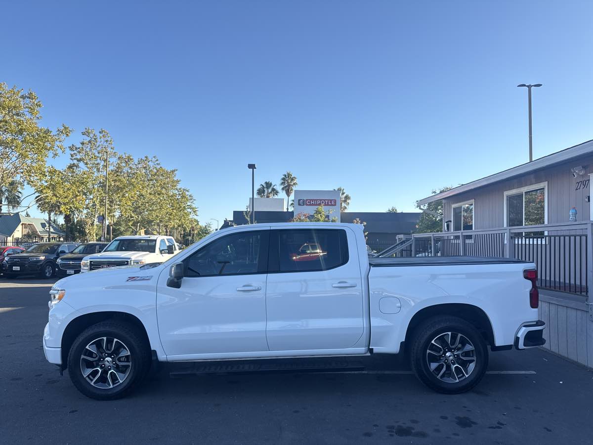 2022 Chevrolet Silverado 1500 RST - Photo 4