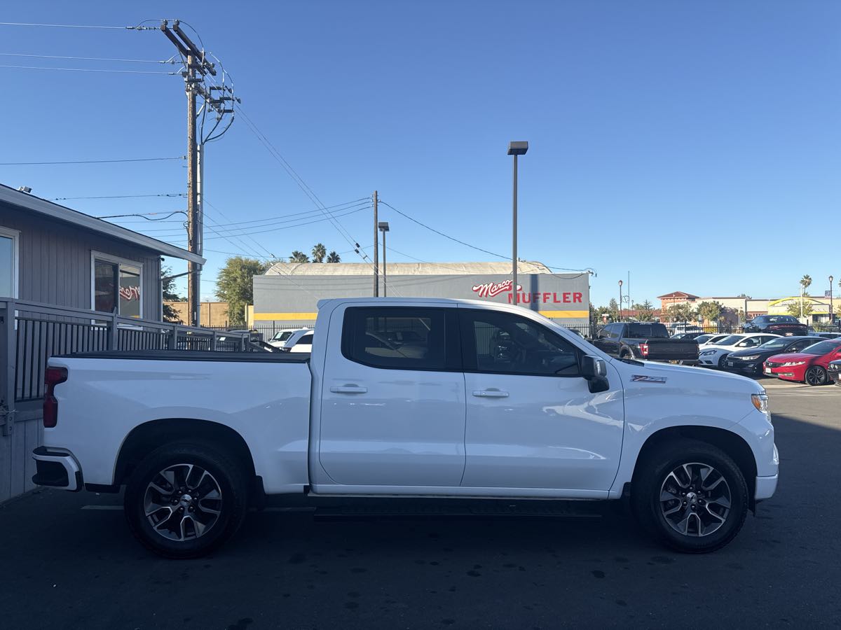 2022 Chevrolet Silverado 1500 RST - Photo 8