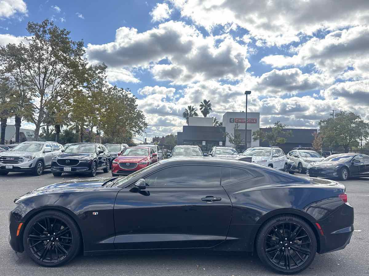 2019 Chevrolet Camaro 1LS 1LT photo 4