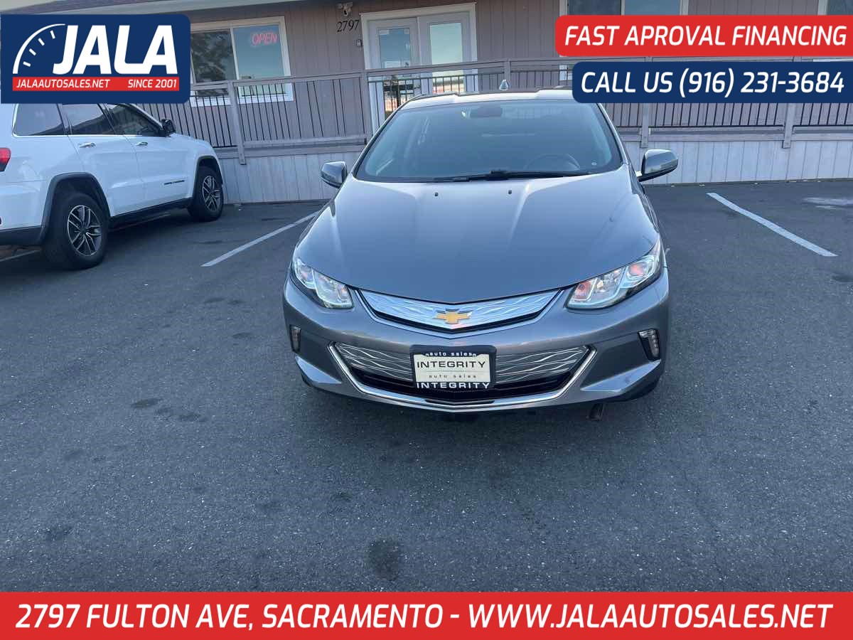2018 Chevrolet Volt LT's photo