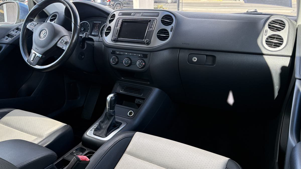 2017 Volkswagen Tiguan Wolfsburg Edition - Photo 14
