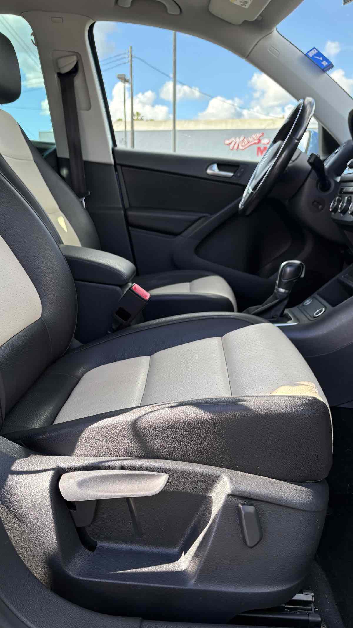 2017 Volkswagen Tiguan Wolfsburg Edition - Photo 15
