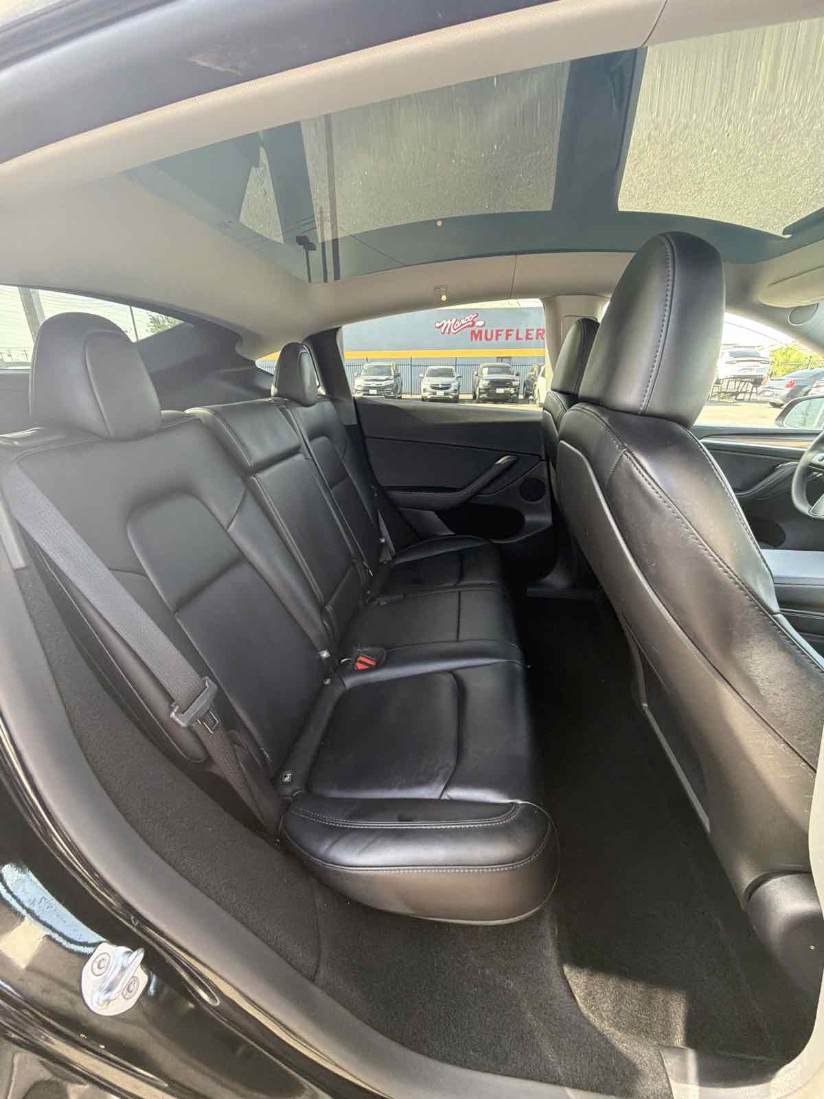 Tesla Model Y photo 26
