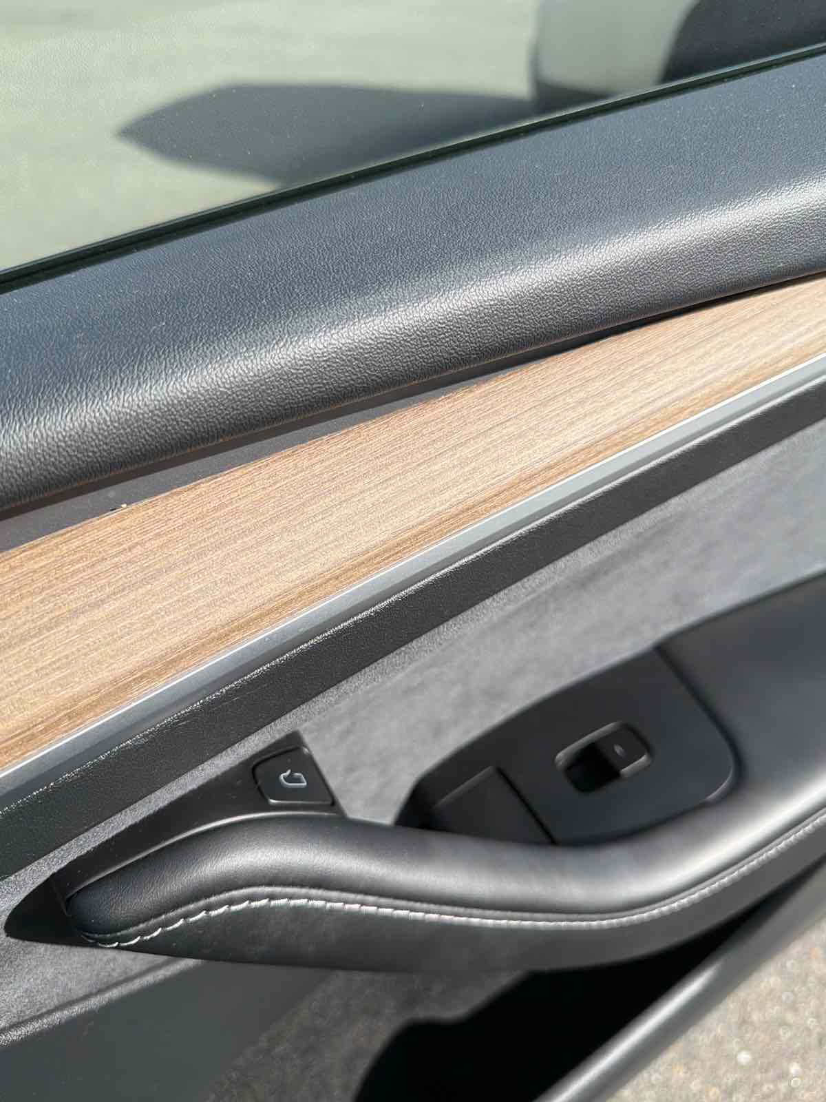 Tesla Model Y photo 36