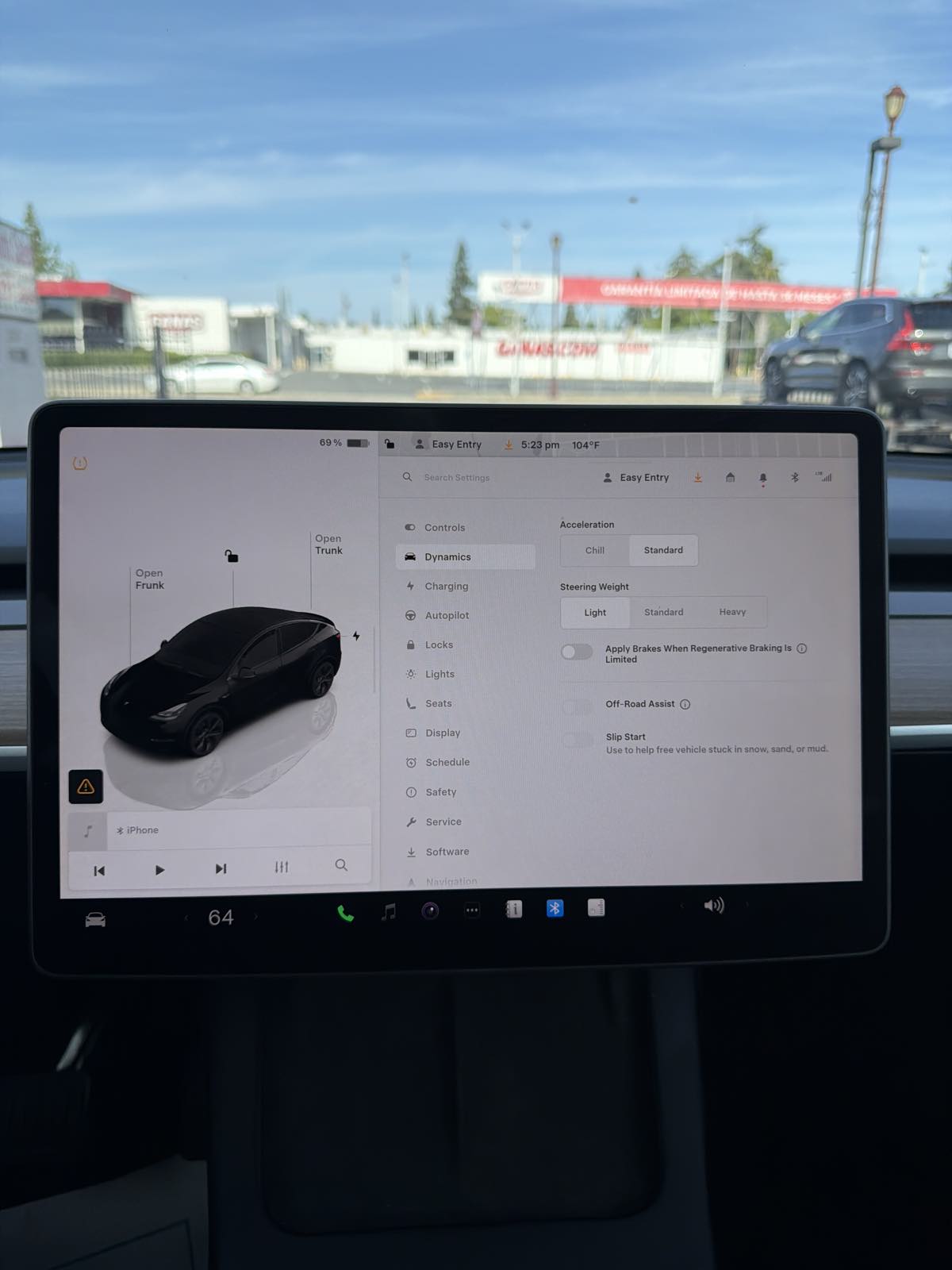 Tesla Model Y photo 40