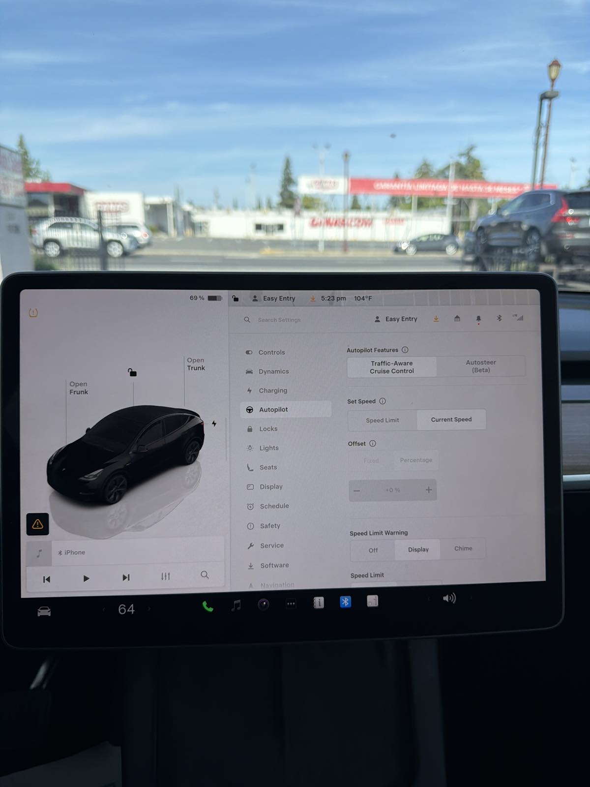 Tesla Model Y photo 42