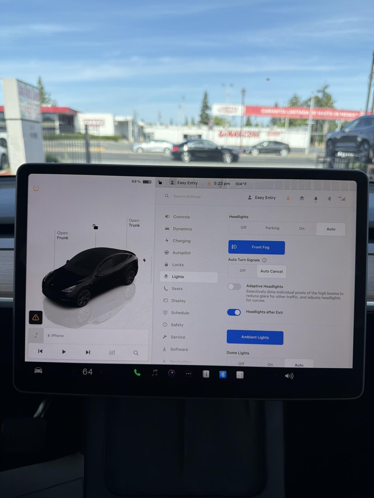 Tesla Model Y photo 44