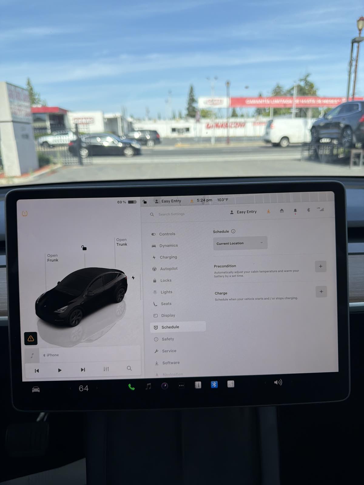 Tesla Model Y photo 47