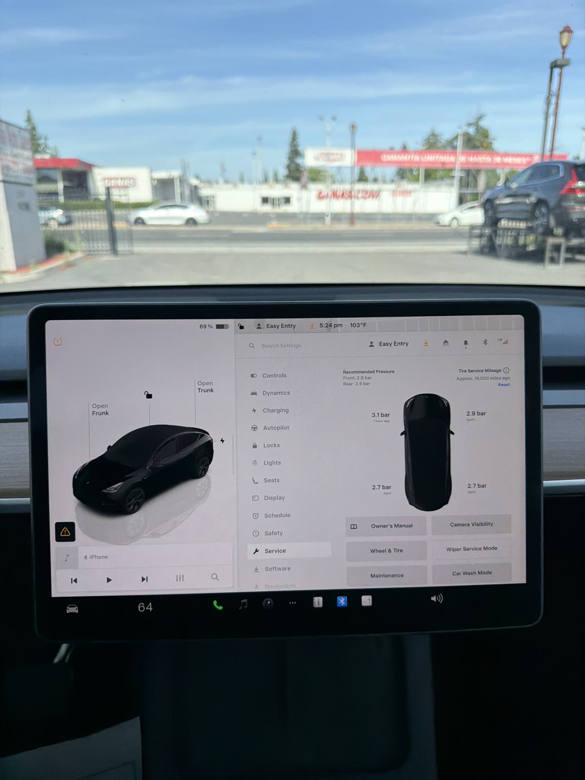 Tesla Model Y photo 49