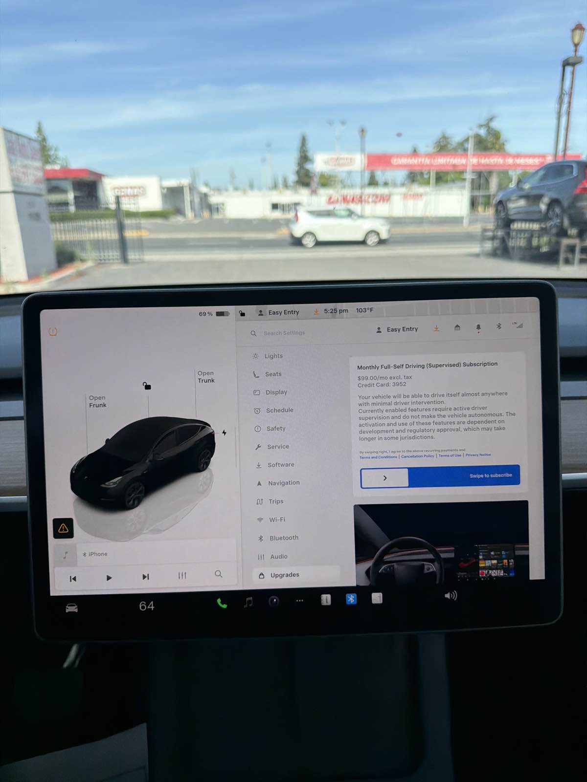 Tesla Model Y photo 55