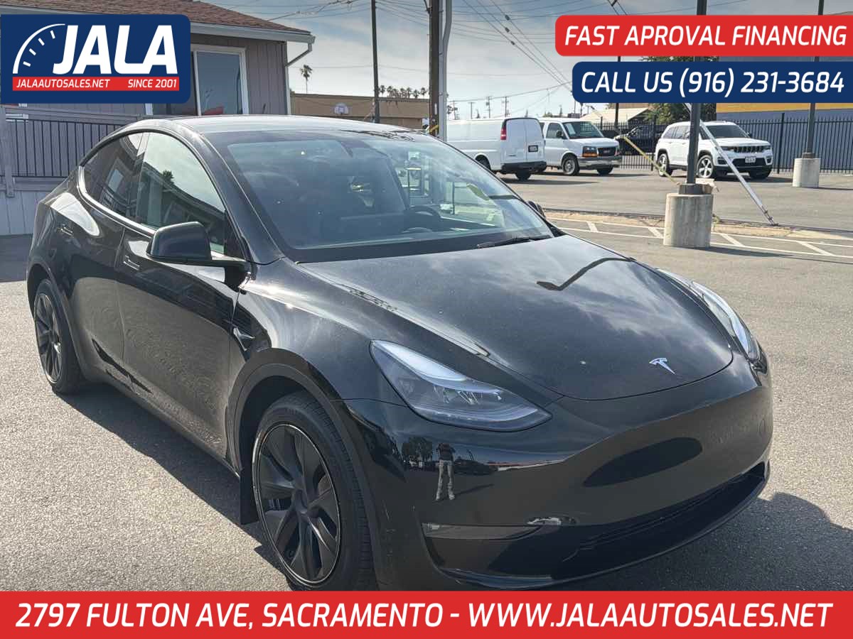 2025 Tesla Model Y Long Range Dual Motor All-Wheel Drive's photo