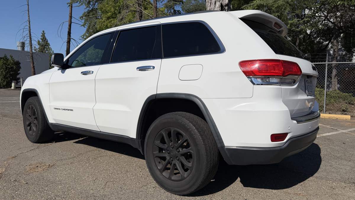 Jeep Grand Cherokee photo 3