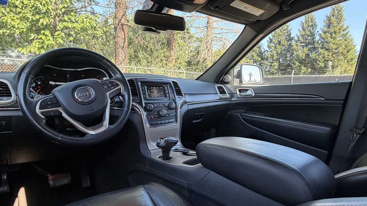 Jeep Grand Cherokee photo 19