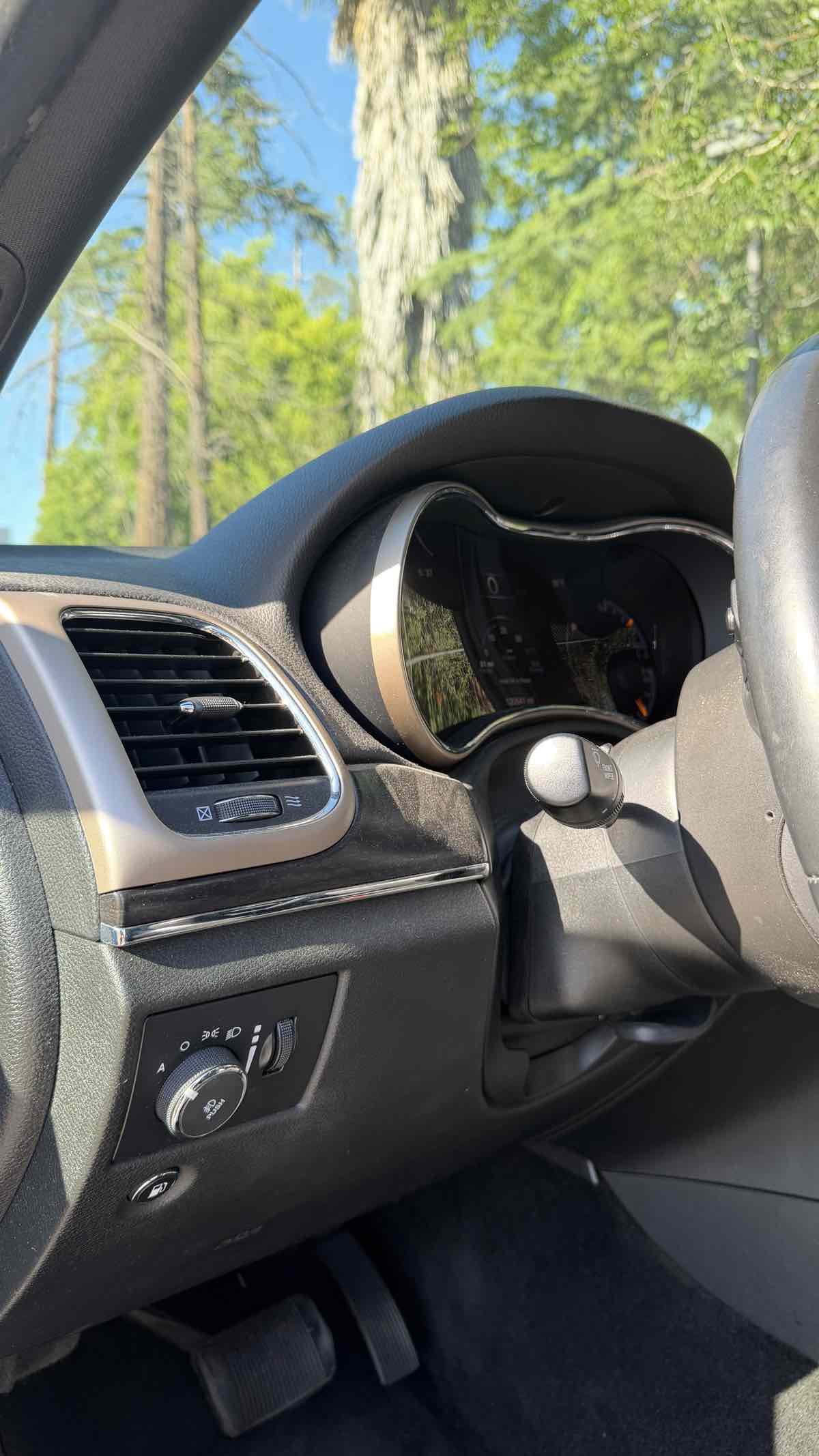 Jeep Grand Cherokee photo 24