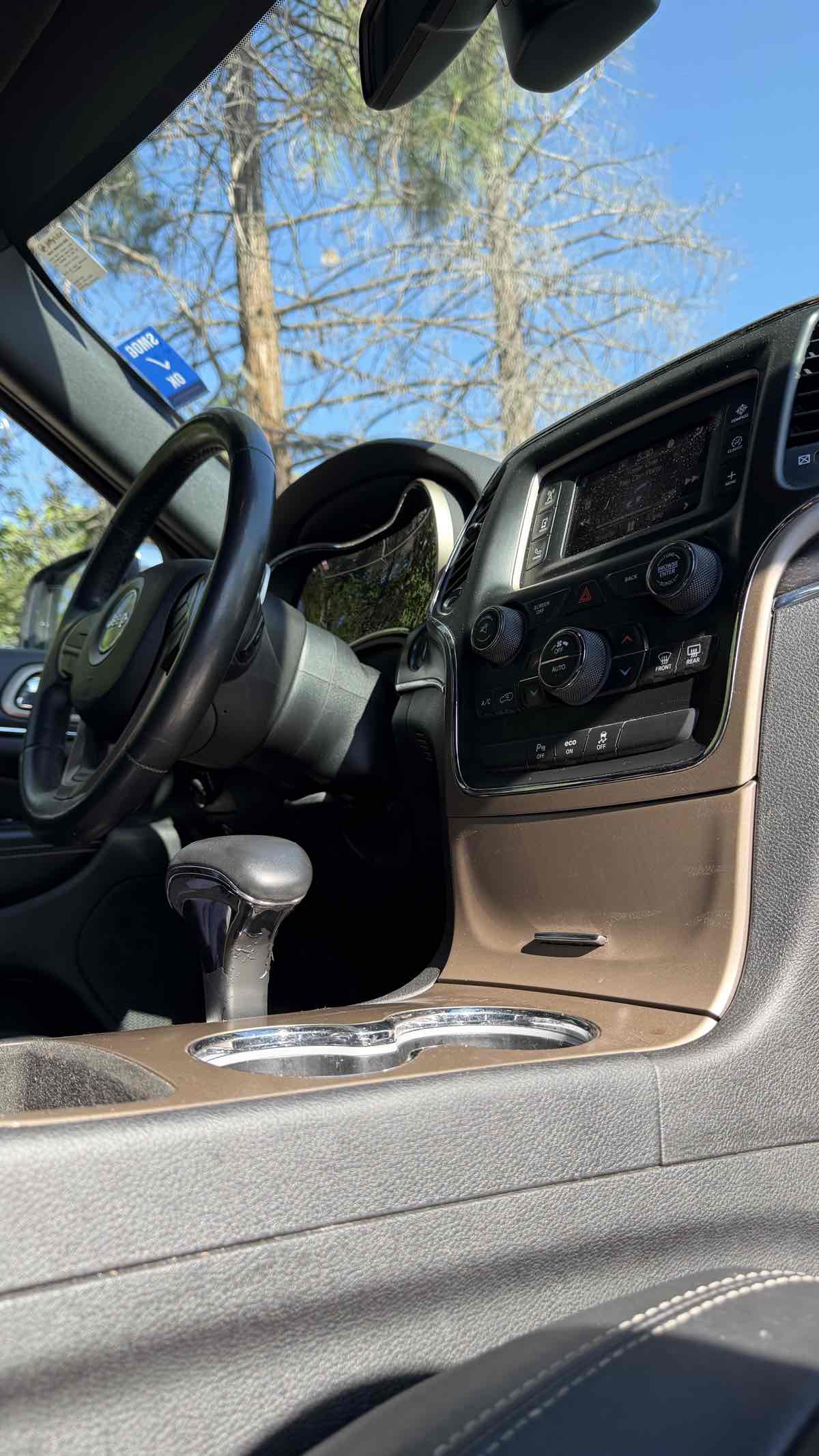 Jeep Grand Cherokee photo 25