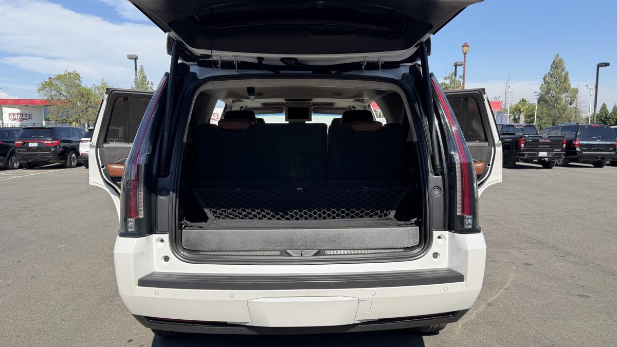 Cadillac Escalade photo 14