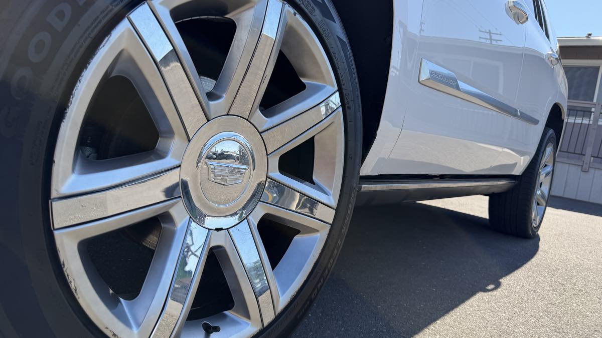 Cadillac Escalade photo 17