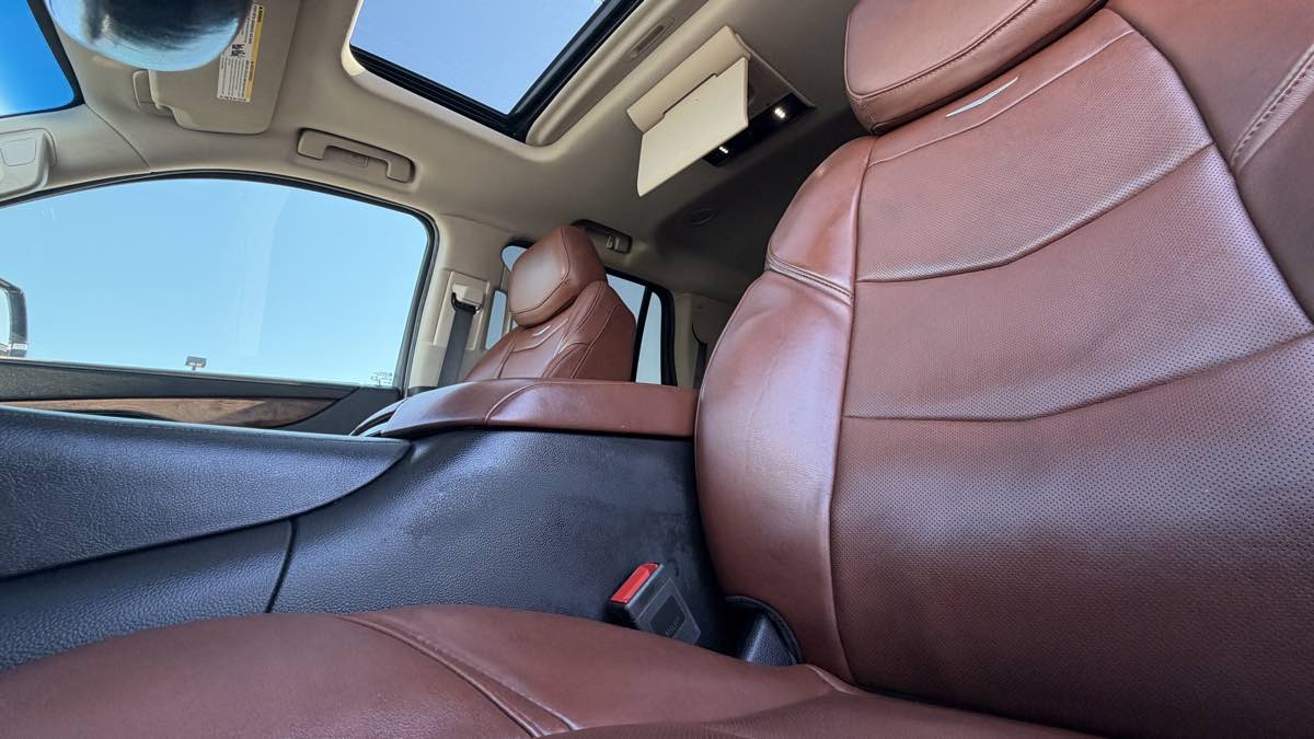 Cadillac Escalade photo 31