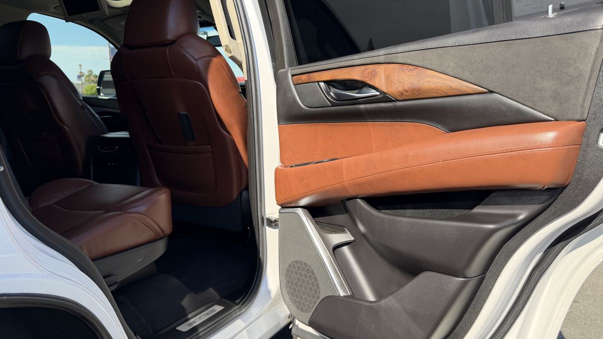 Cadillac Escalade photo 44