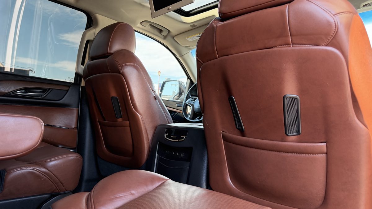 Cadillac Escalade photo 45