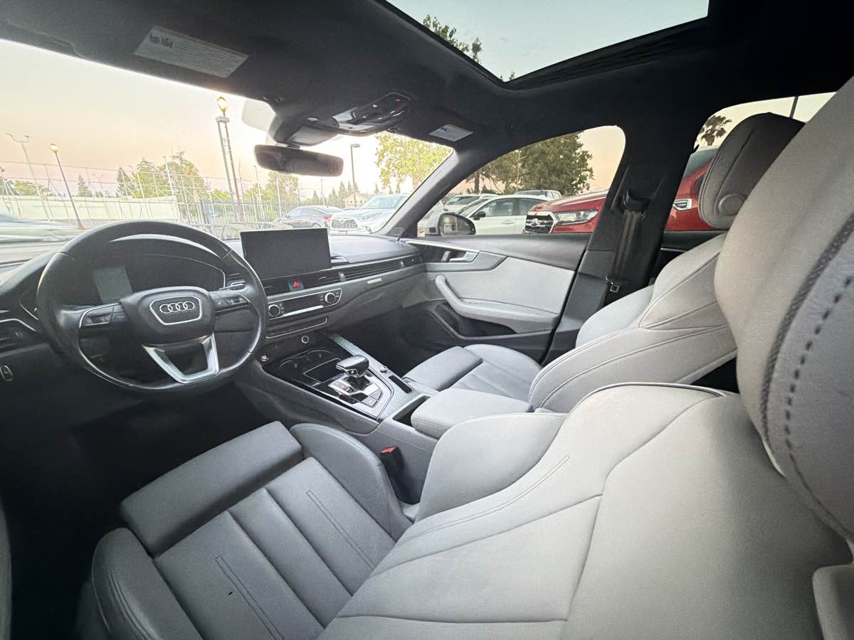 Audi A4 photo 19