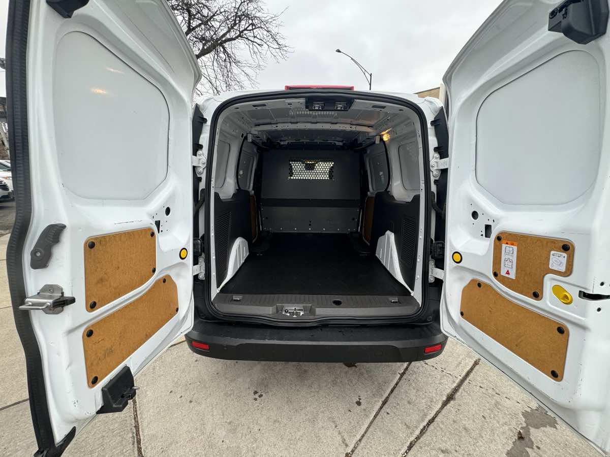 2019 Ford Transit Van XL photo 17
