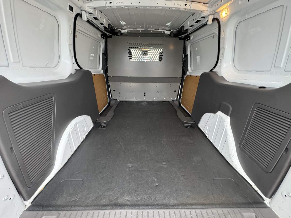 2019 Ford Transit Van XL photo 18