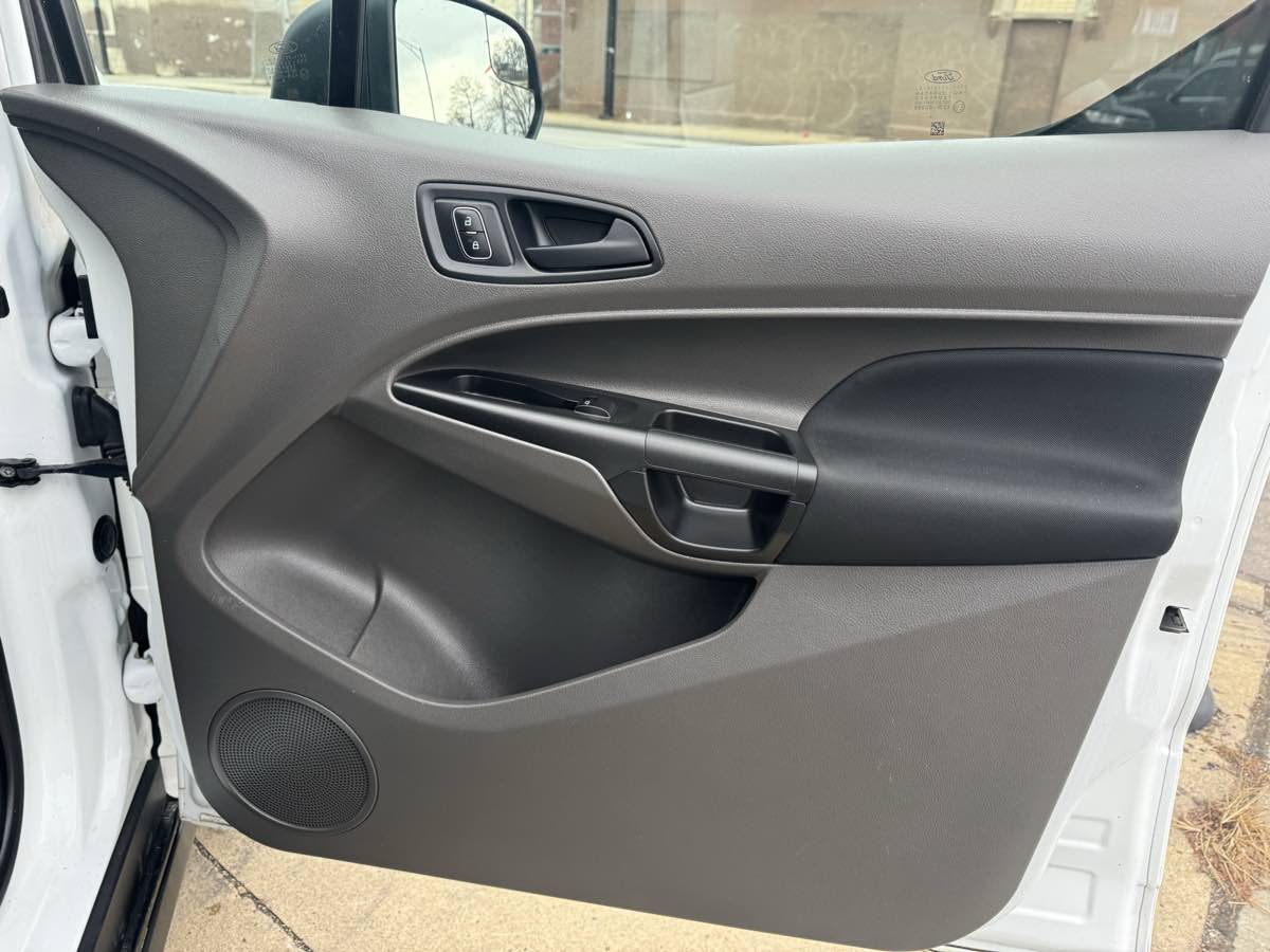 2019 Ford Transit Van XL photo 19
