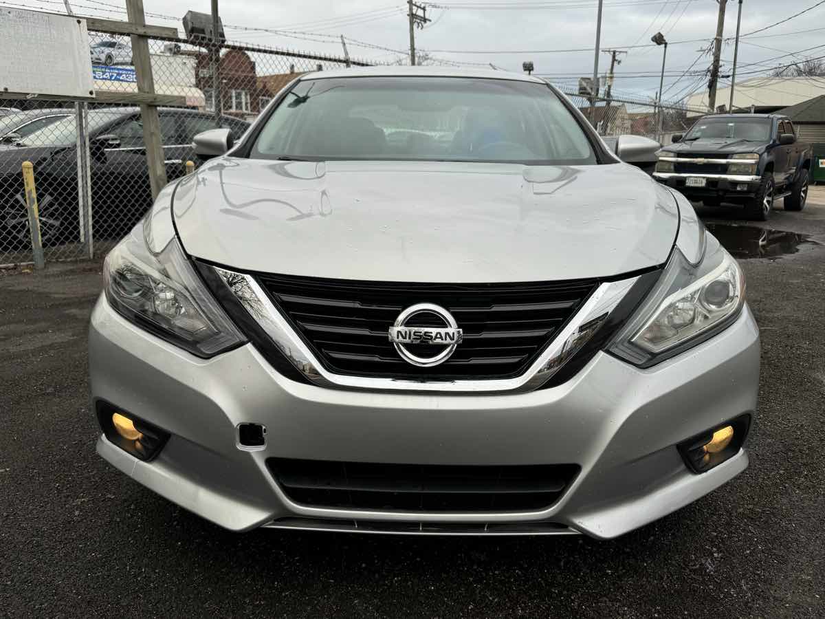 2018 Nissan Altima 2.5 SL photo 2