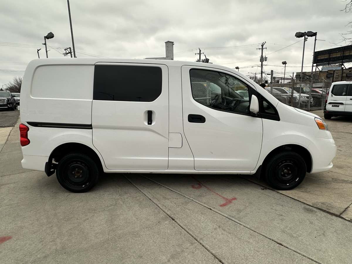 2021 Nissan NV200 SV photo 4