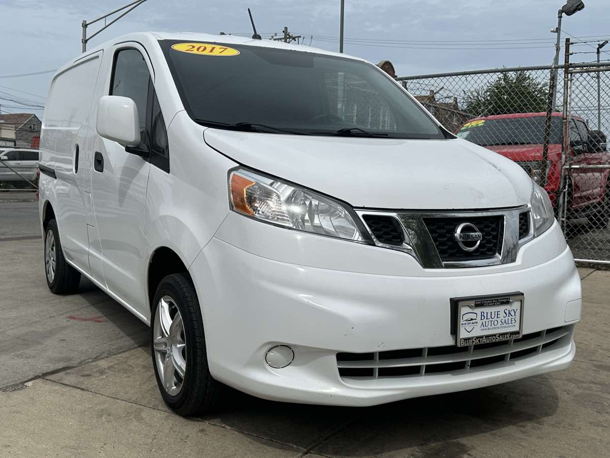 2017 Nissan NV200 SV photo 3