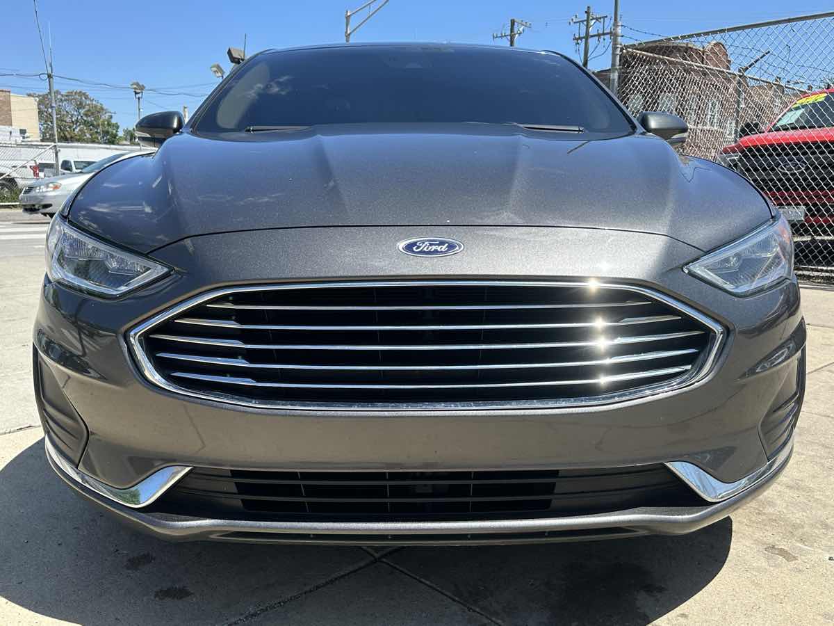 2020 Ford Fusion SEL photo 2