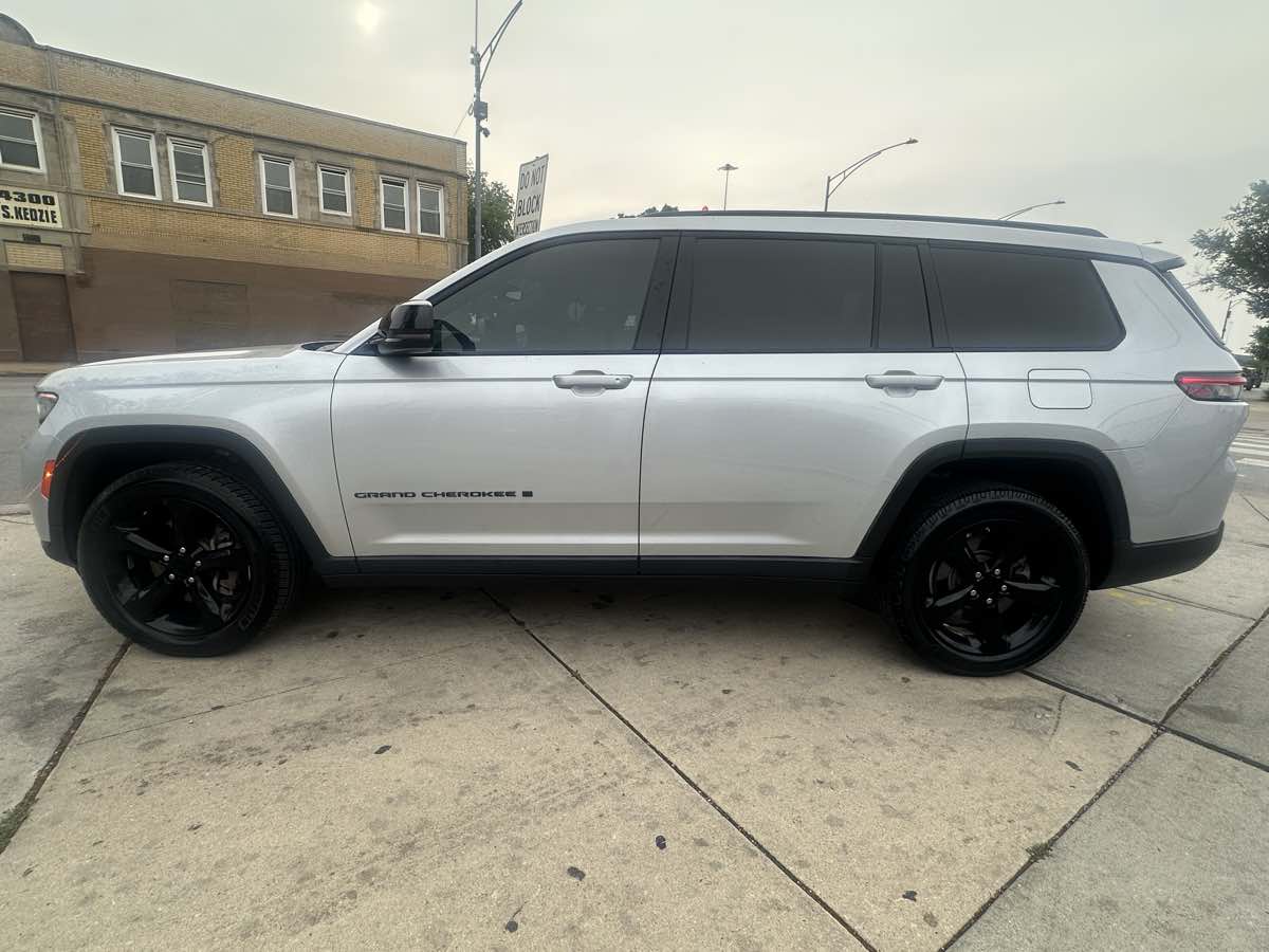 2021 Jeep Grand Cherokee Altitude photo 7