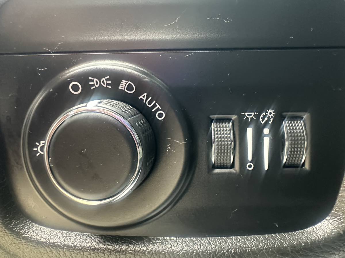 2021 Jeep Grand Cherokee Altitude photo 11
