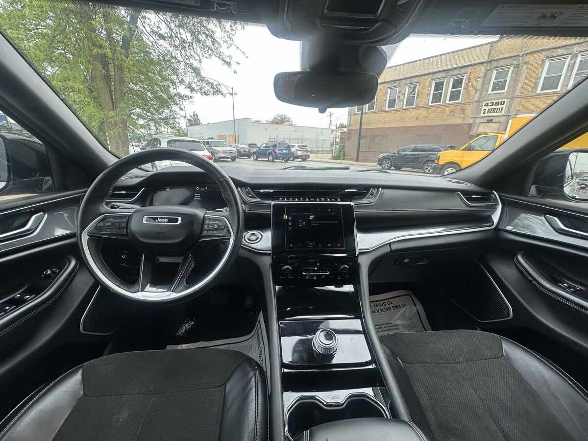 2021 Jeep Grand Cherokee Altitude photo 15