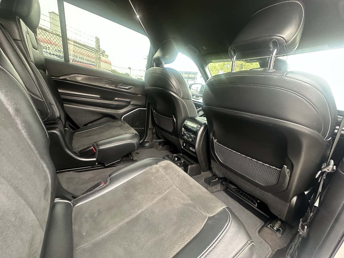 2021 Jeep Grand Cherokee Altitude photo 26