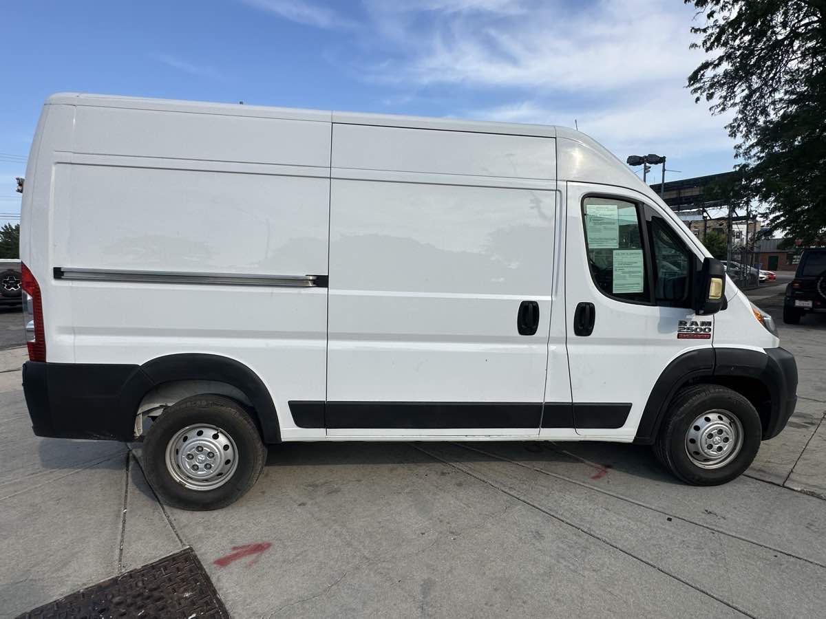 2019 Ram ProMaster 2500 photo 3