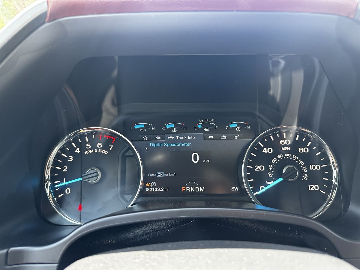 2019 Ford F-150 Platinum photo 33