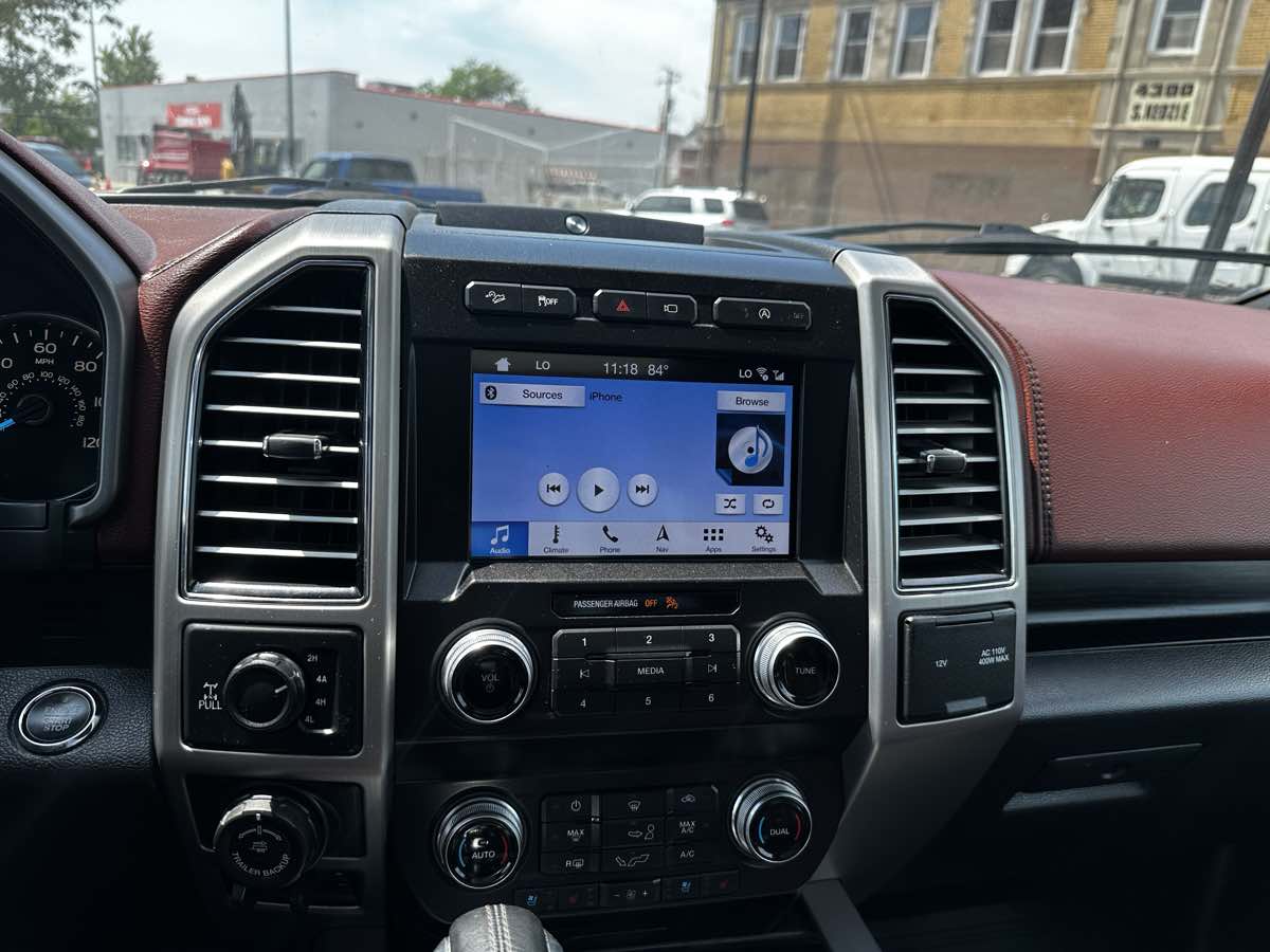 2019 Ford F-150 Platinum photo 36