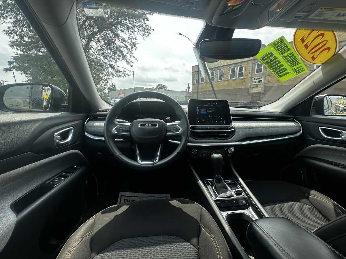 2022 Jeep Compass Sport photo 15