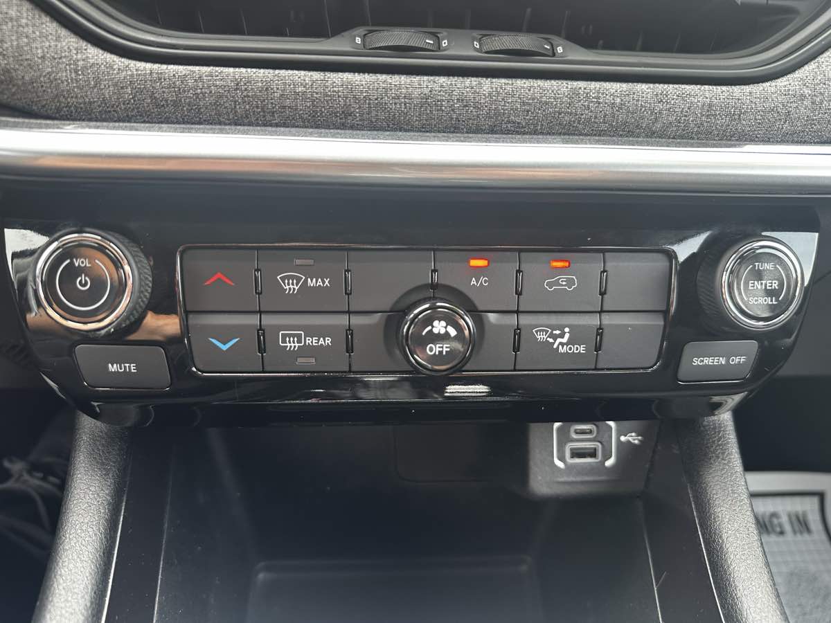 2022 Jeep Compass Sport photo 29