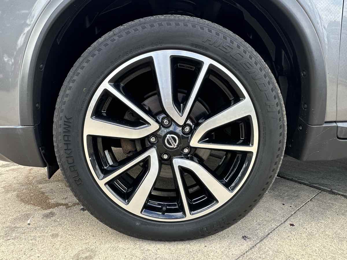 2020 Nissan Rogue SL photo 5