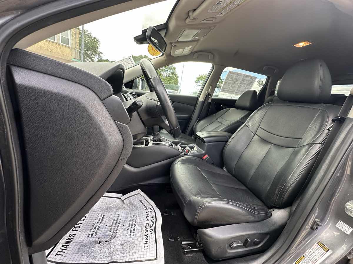 2020 Nissan Rogue SL photo 9